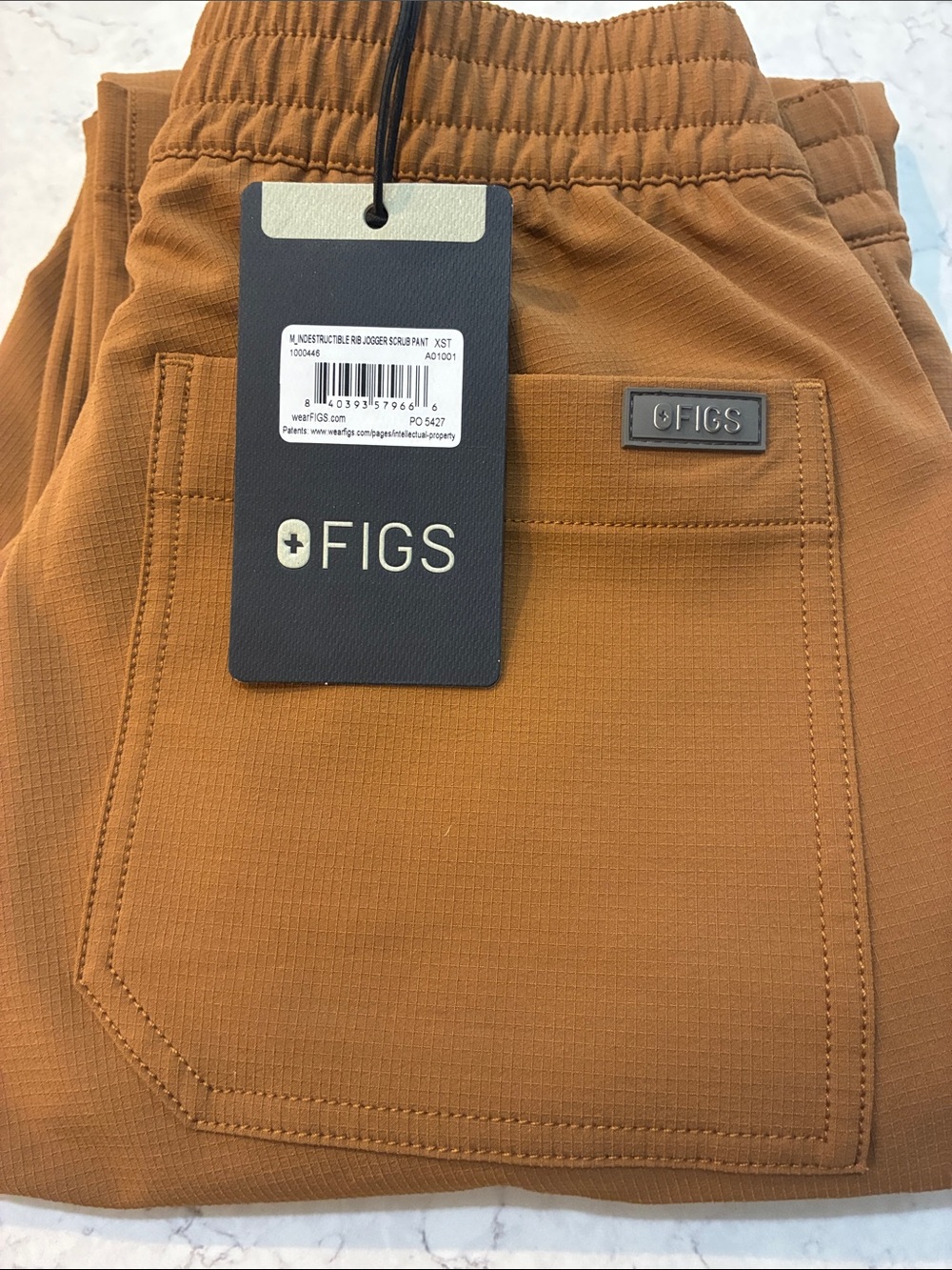 FIGS Men’s Jogger Scrub Pants in Rust Brown Size XS/T. Will fit Women’s S/T, NWT